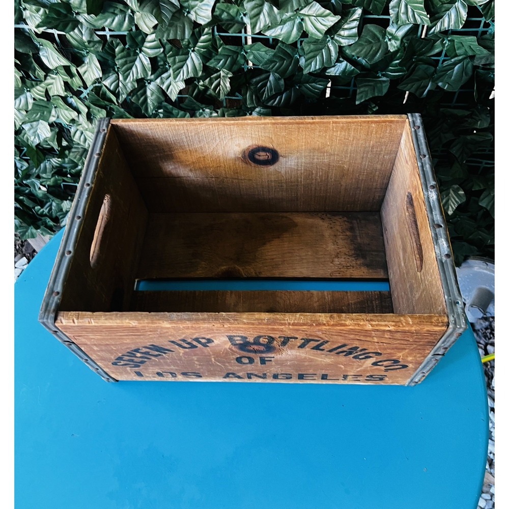 Vintage Wooden Soda Crate Seven Up 7-Up Wood Box Los Angeles California - Picture 2 of 9